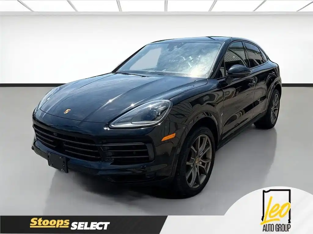 2023 Porsche Cayenne Platinum Edition's photo