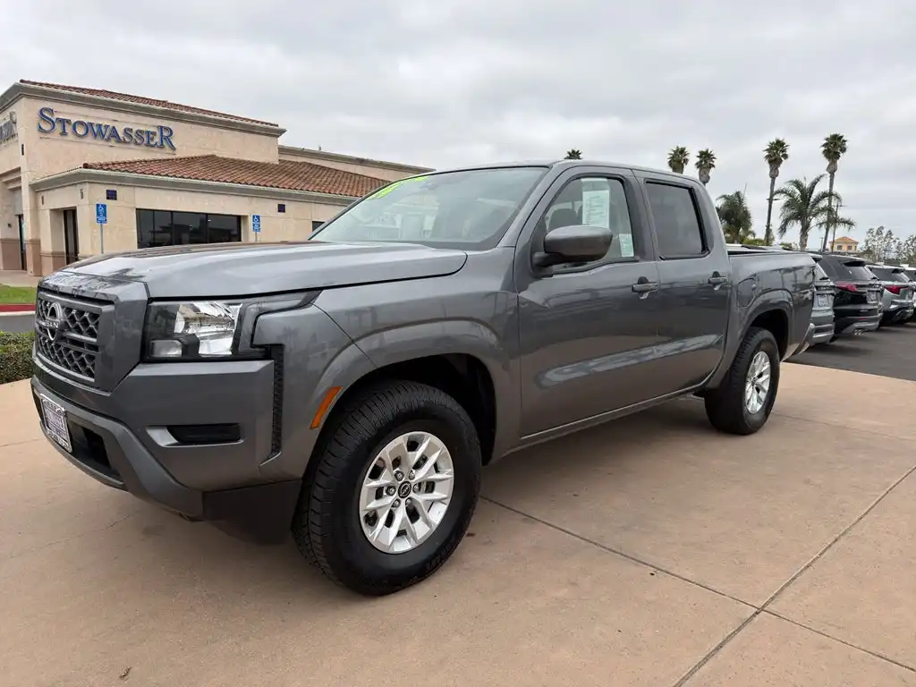 2024 Nissan Frontier SV Crew Cab 4X2 SWB's photo