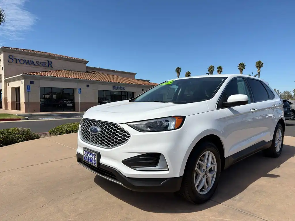 2024 Ford Edge SEL AWD's photo
