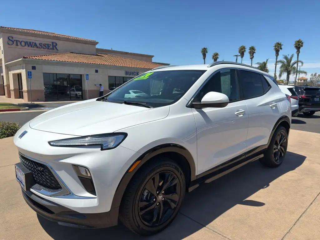 2024 Buick Encore GX Sport Touring's photo