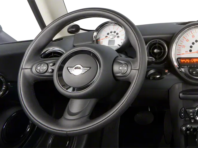 2010 MINI Cooper Base photo 4