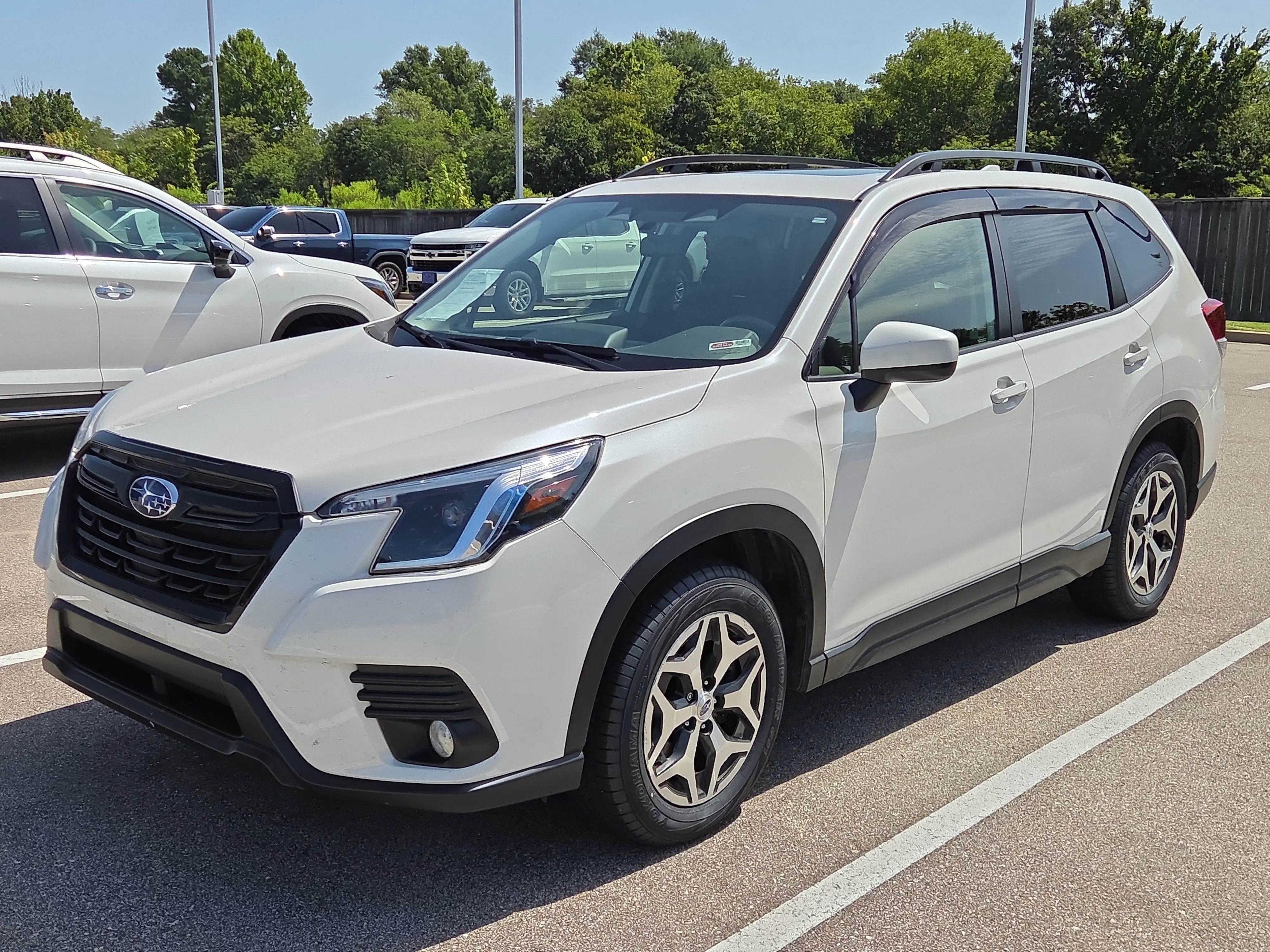 2023 Subaru Forester Premium photo 4