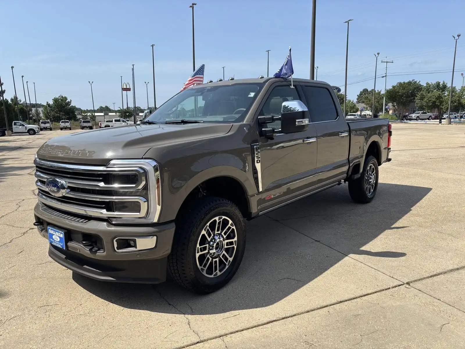 2026 Ford F-250 Platinum 4x4 CrewCab 6-3/4' Box's photo