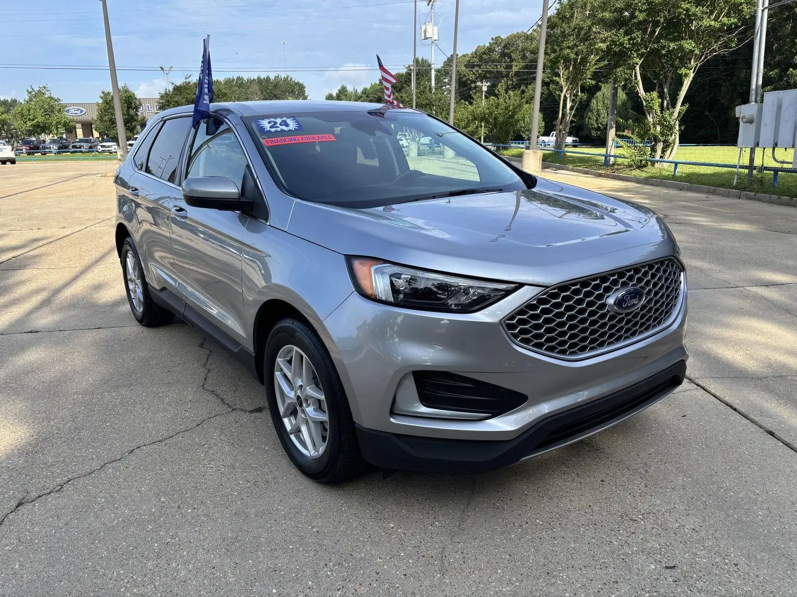2024 Ford Edge SEL AWD photo 3