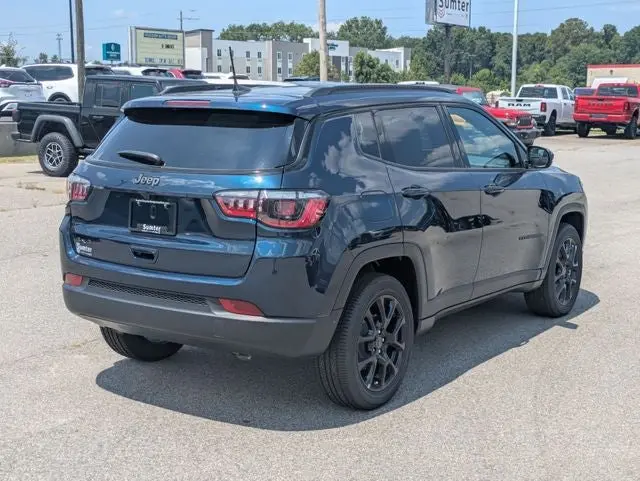2026 Jeep Compass Altitude 4X4 photo 3