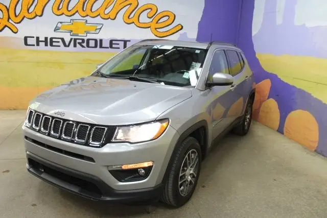 2020 Jeep Compass Sun & Safety 4X4 photo 4