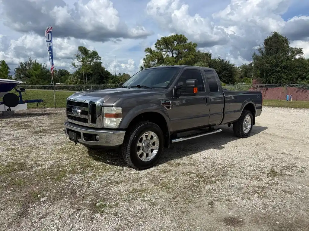 2008 Ford F-250 Lariat 4WD SuperCab 142 in's photo