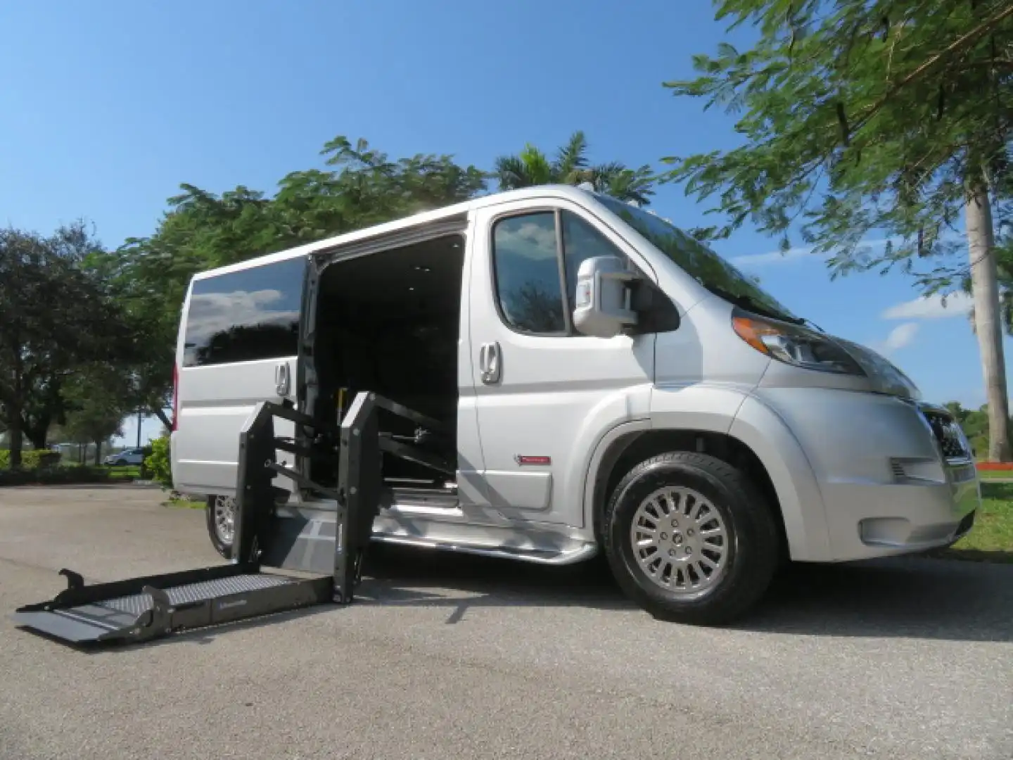 2022 RAM ProMaster 1500 136" WB Low Roof's photo
