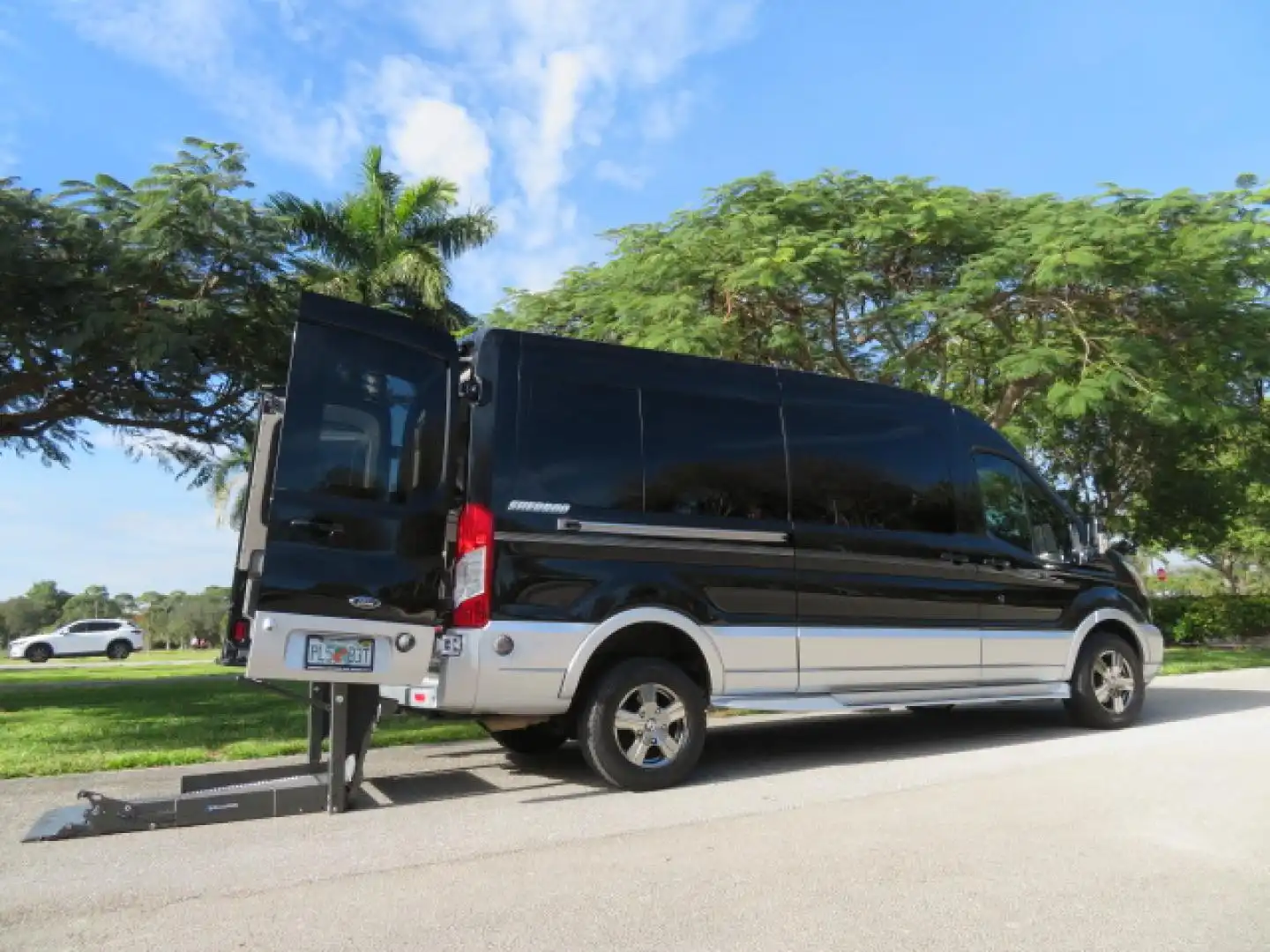 2017 Ford Transit 250 Van Med Roof Sliding Pass. 148 WB's photo