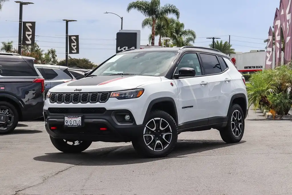 2024 Jeep Compass Trailhawk 4WD's photo