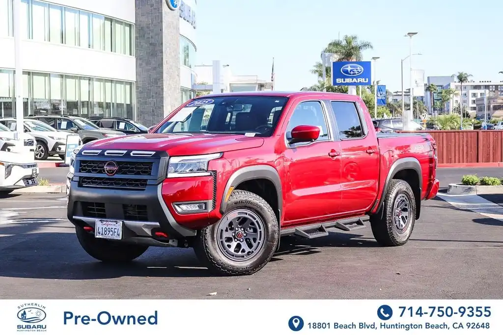 2025 Nissan Frontier PRO-4X Crew Cab 4WD's photo