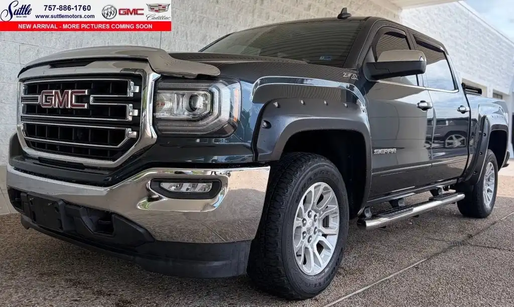 2018 GMC Sierra 4WD Crew Cab Short Box SLE's photo