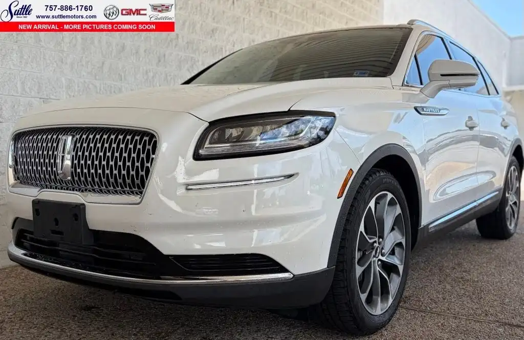2022 Lincoln Nautilus Reserve AWD's photo