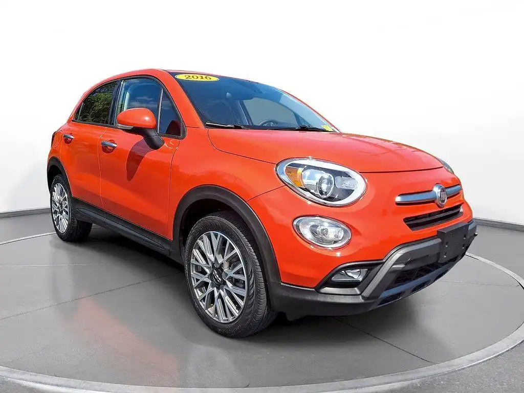 2016 FIAT 500X Lounge AWD's photo