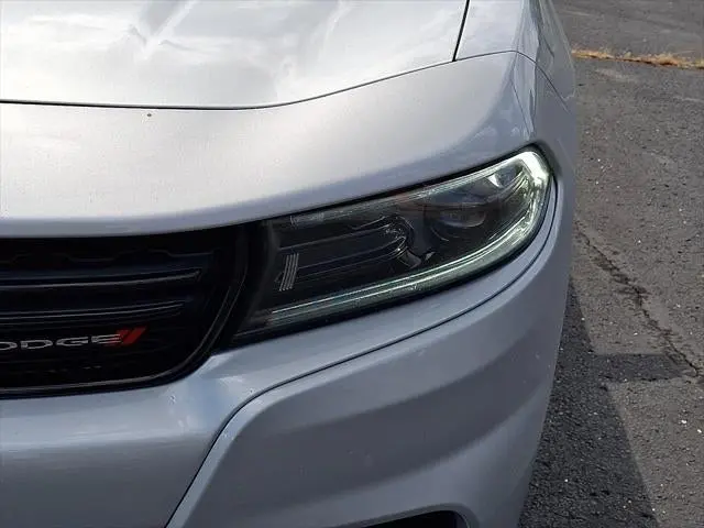2023 Dodge Charger SXT photo 3