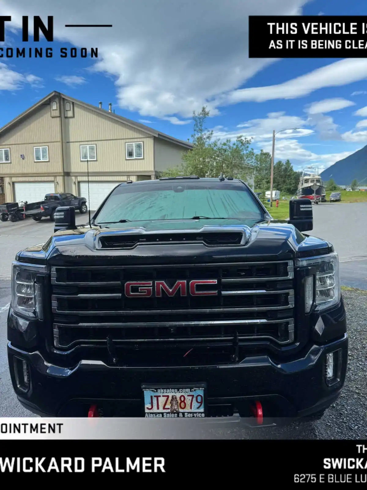2021 GMC Sierra 4WD Crew Cab Standard Box AT4's photo