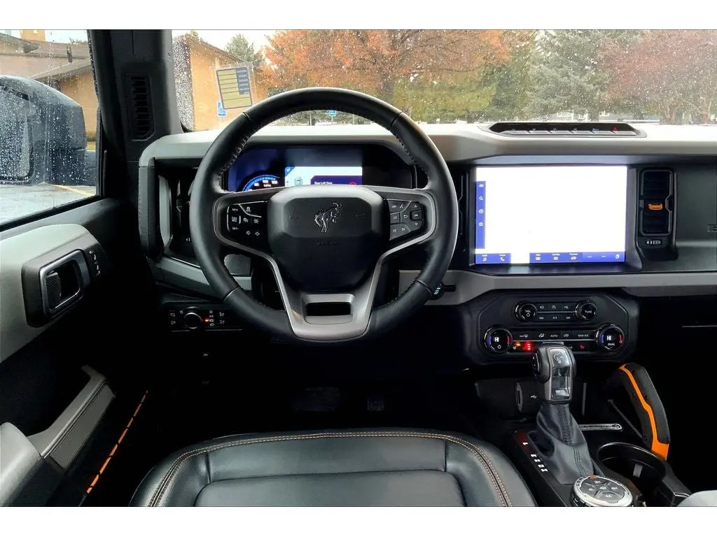 2023 Ford Bronco Badlands 4x4 photo 5