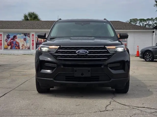 2022 Ford Explorer XLT 4WD photo 4