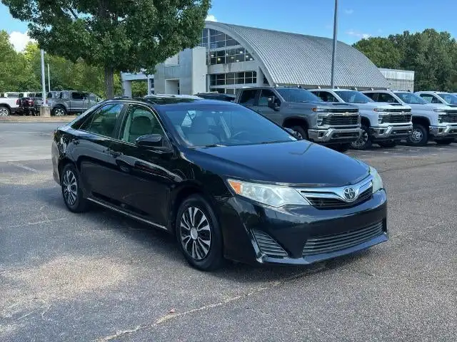 2012 Toyota Camry 2.5 Auto LE's photo