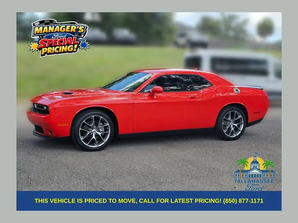 2023 Dodge Challenger SXT Auto's photo