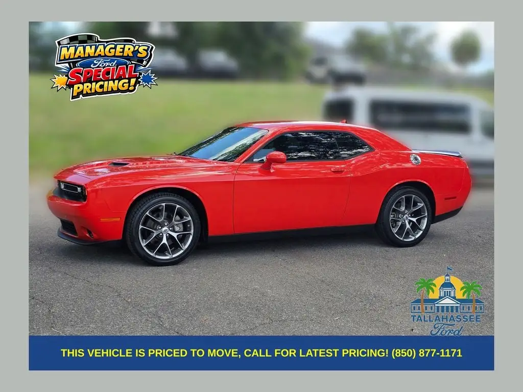 2023 Dodge Challenger SXT Auto photo 1