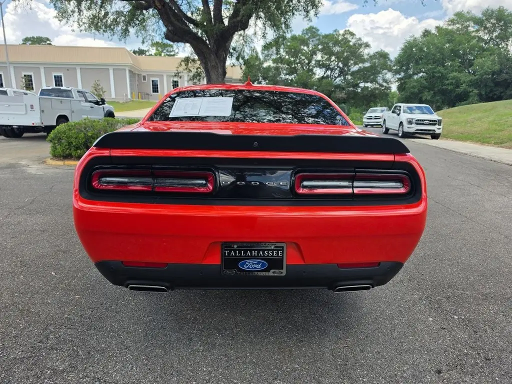 2023 Dodge Challenger SXT Auto photo 3