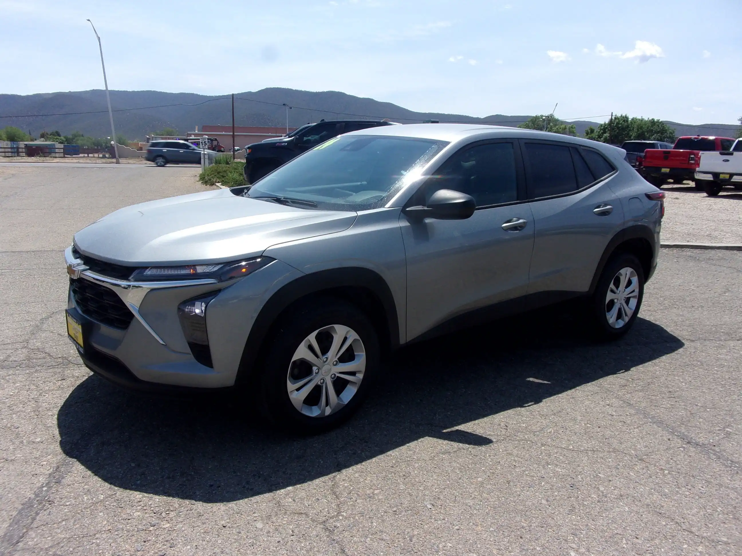 2024 Chevrolet Trax LS's photo