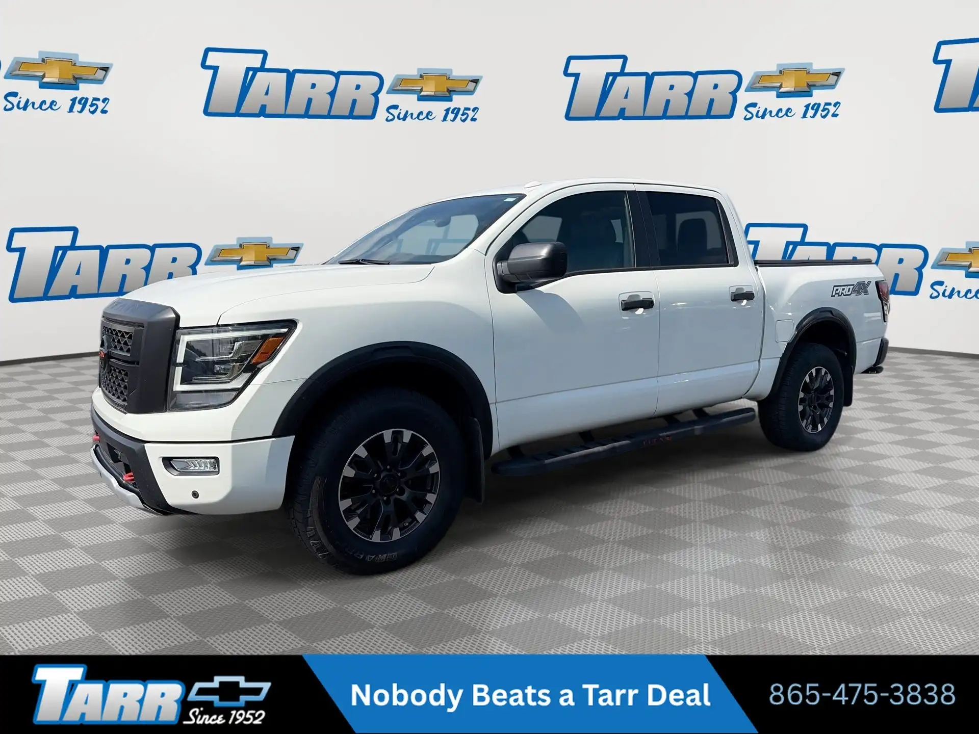 2021 Nissan Titan PRO-4X 4WD Crew Cab's photo