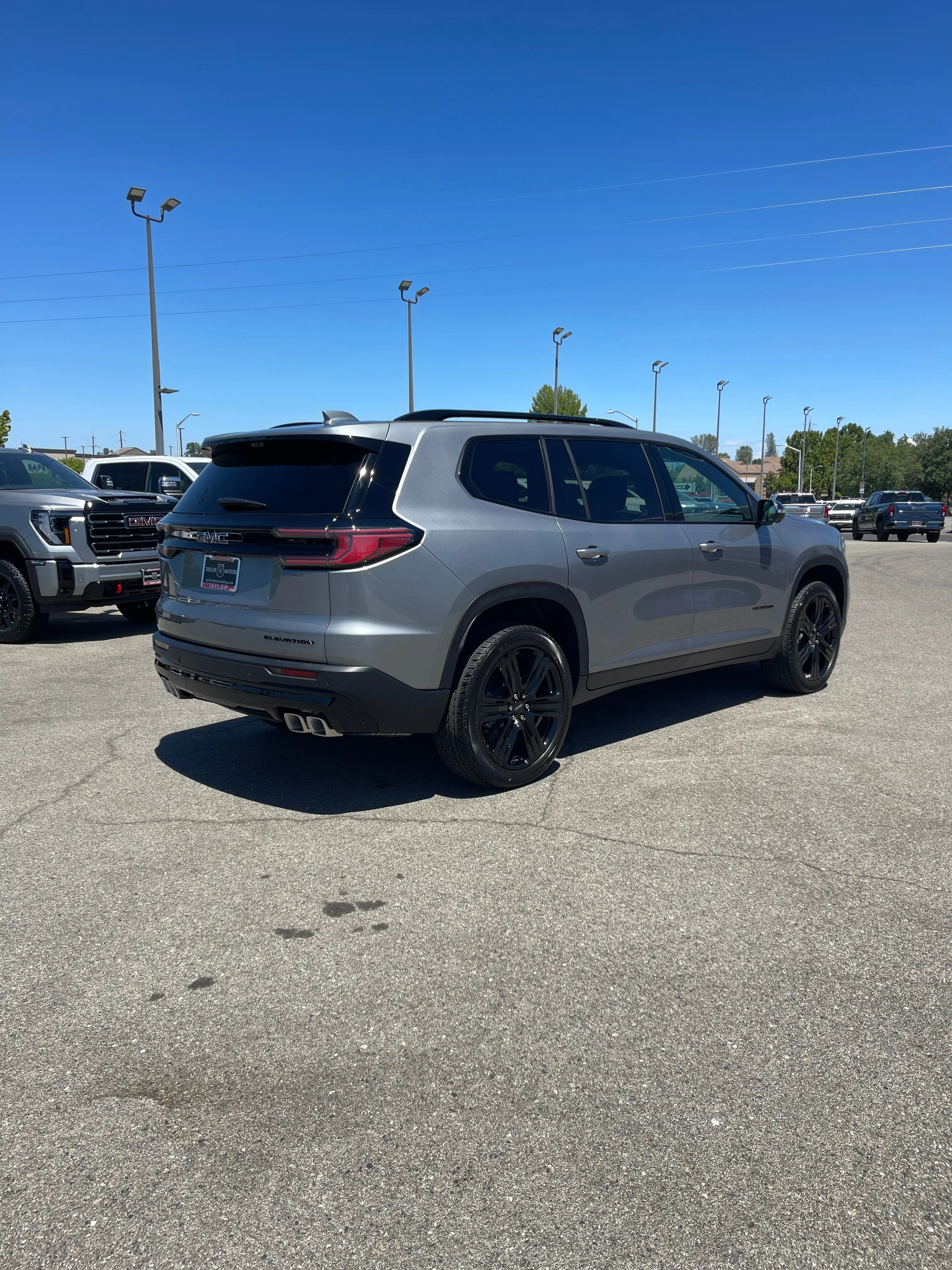 2026 GMC Acadia Elevation AWD photo 5