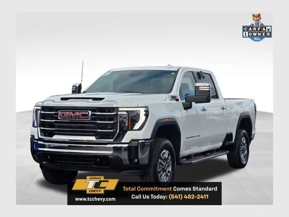 2025 GMC Sierra 4WD Crew Cab Standard Box SLT's photo