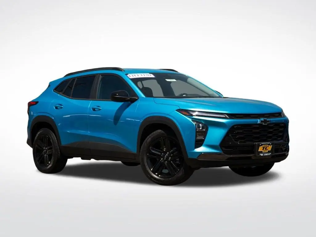 2026 Chevrolet Trax Activ photo 3
