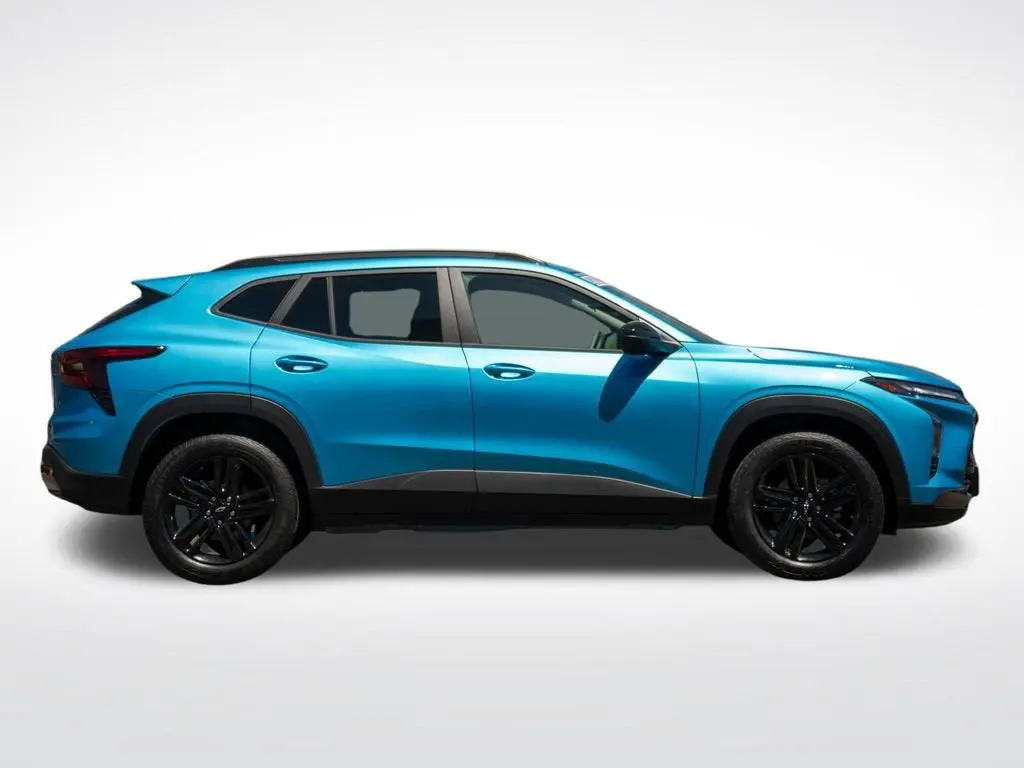 2026 Chevrolet Trax Activ photo 5