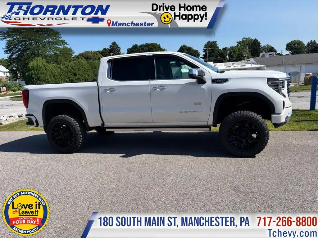 2022 GMC Sierra Denali 4WD Crew Cab Short Box's photo