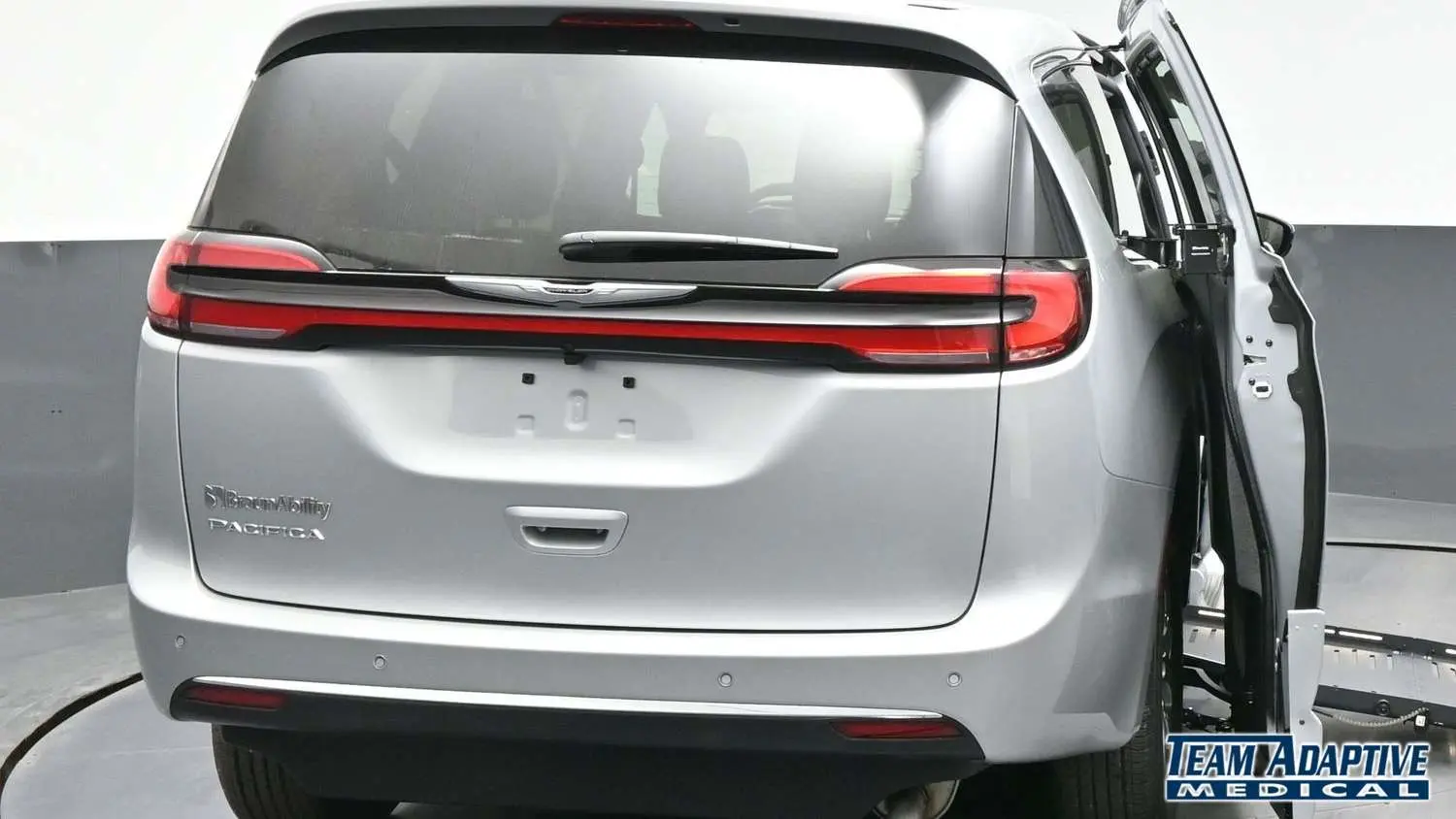2026 Chrysler Pacifica Select photo 5