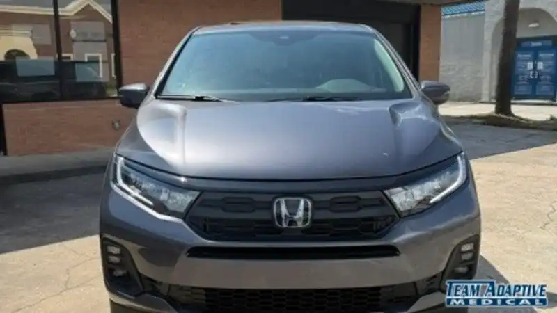 2026 Honda Odyssey EX-L's photo