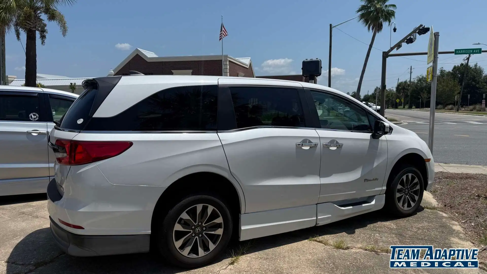 2023 Honda Odyssey EX-L's photo
