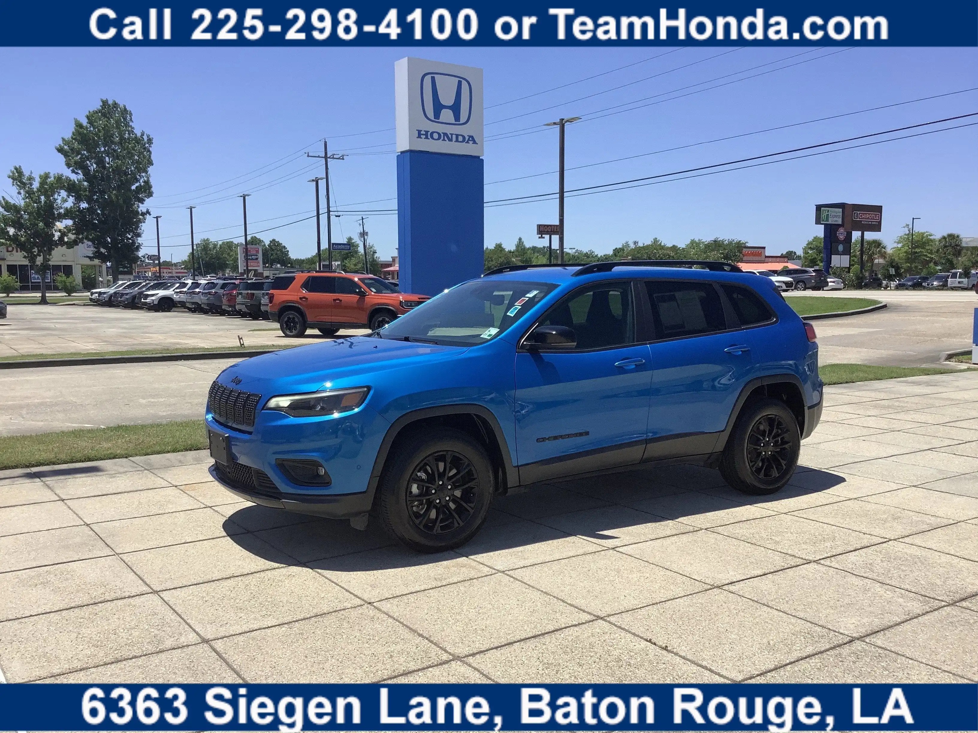 2023 Jeep Cherokee Altitude Lux 4X4's photo