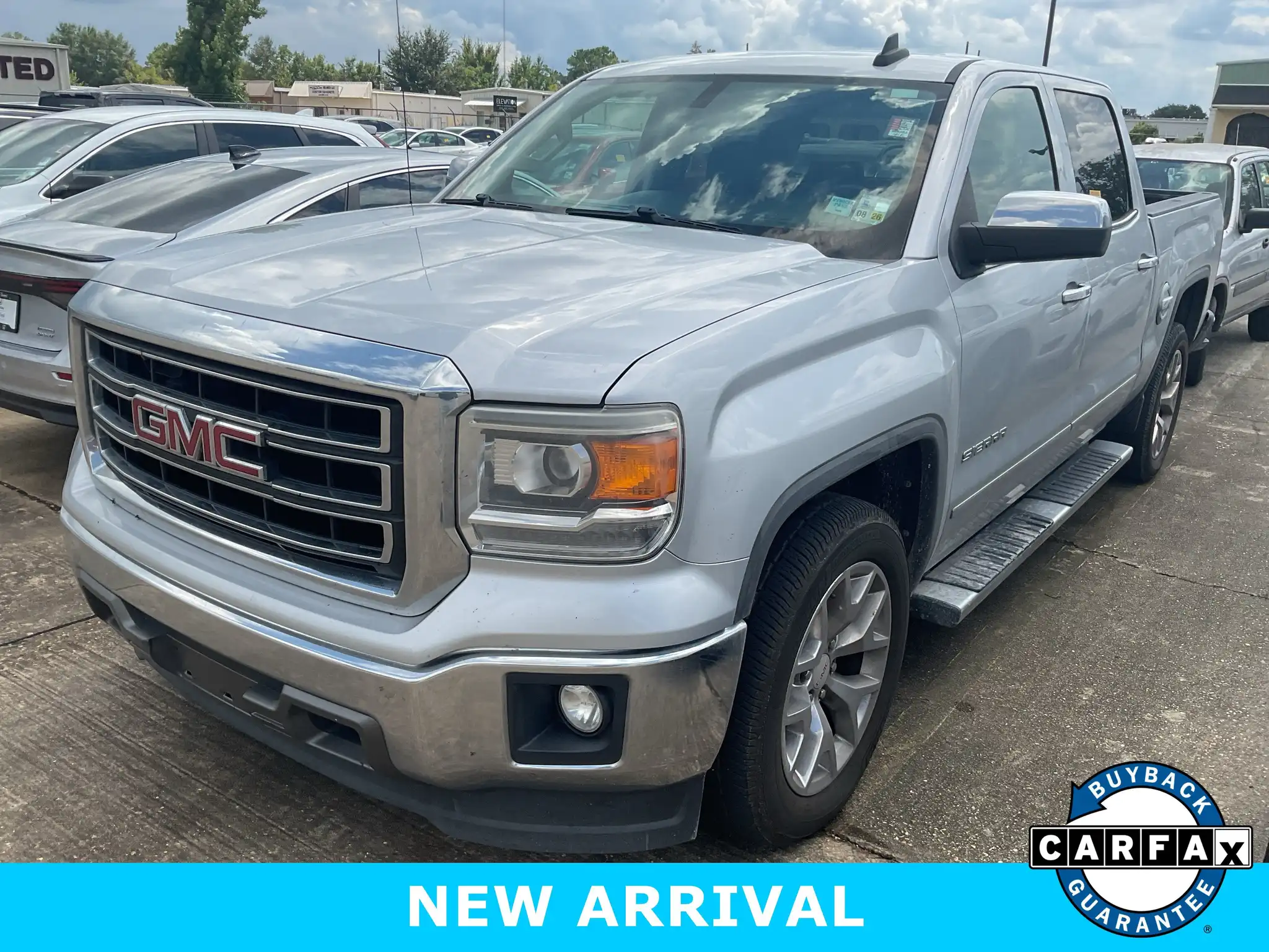 2015 GMC Sierra SLT 2WD Crew Cab SWB's photo