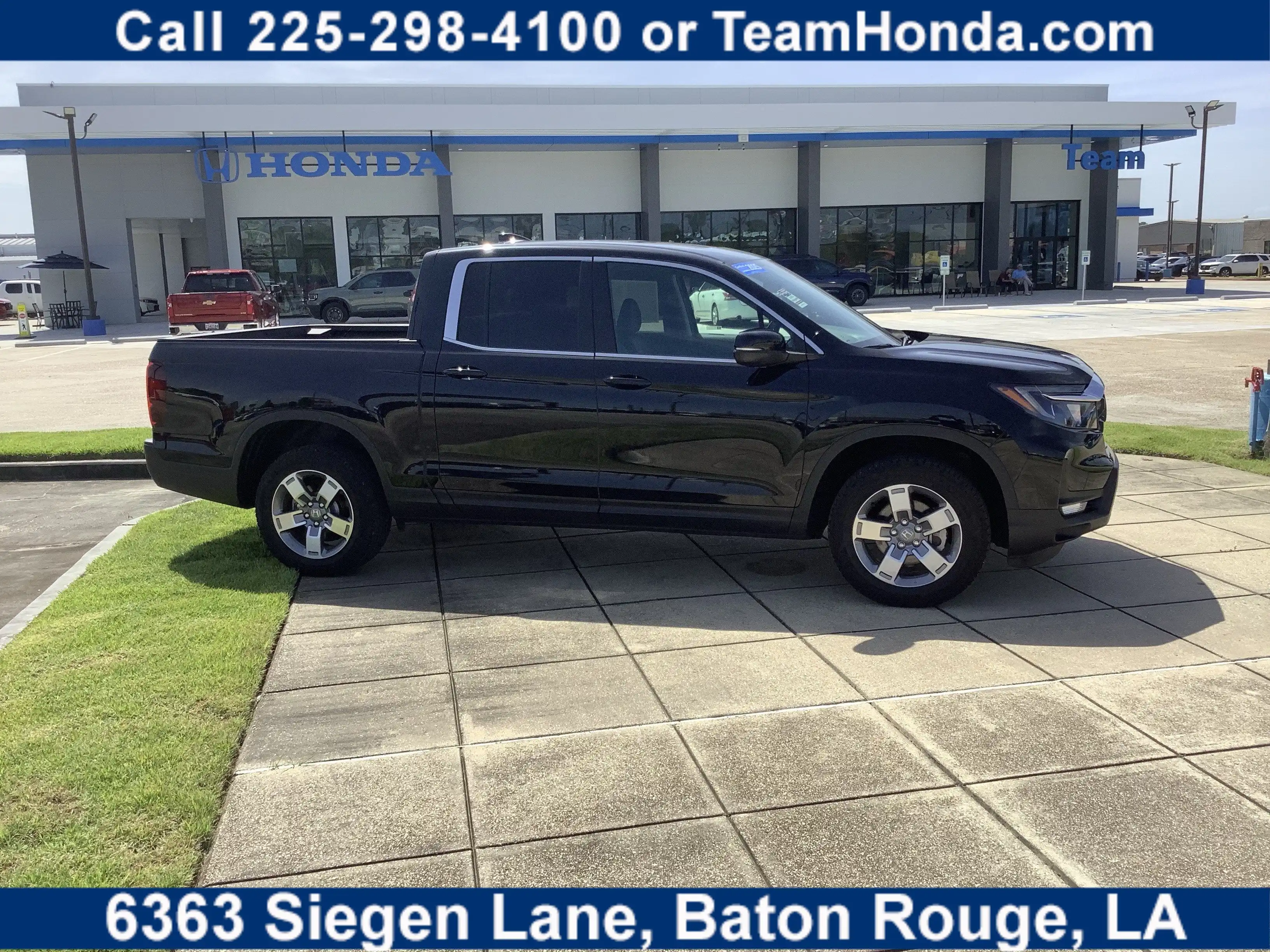 2025 Honda Ridgeline RTL AWD's photo