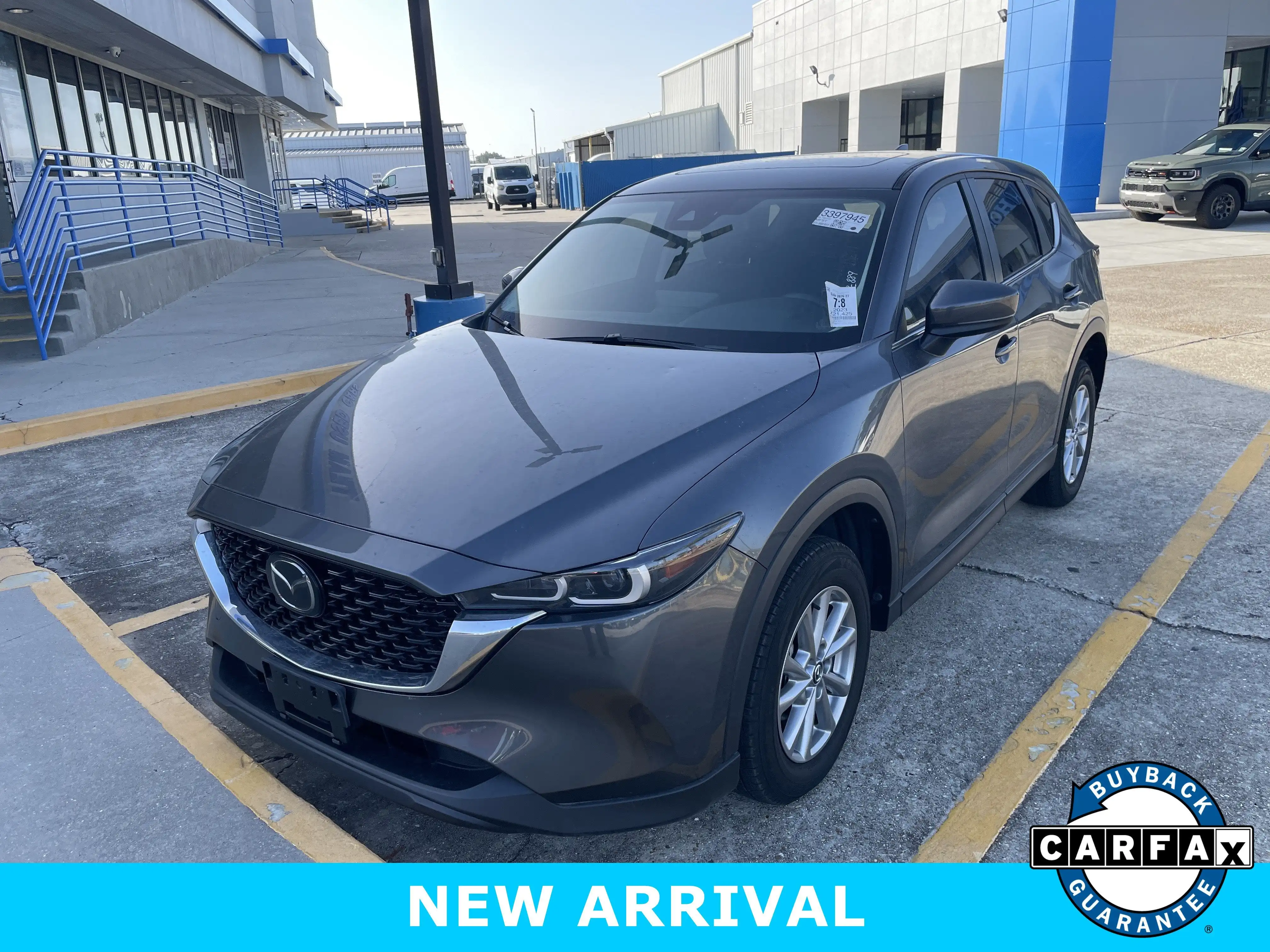 2023 Mazda CX-5 S Preferred package Auto AWD's photo