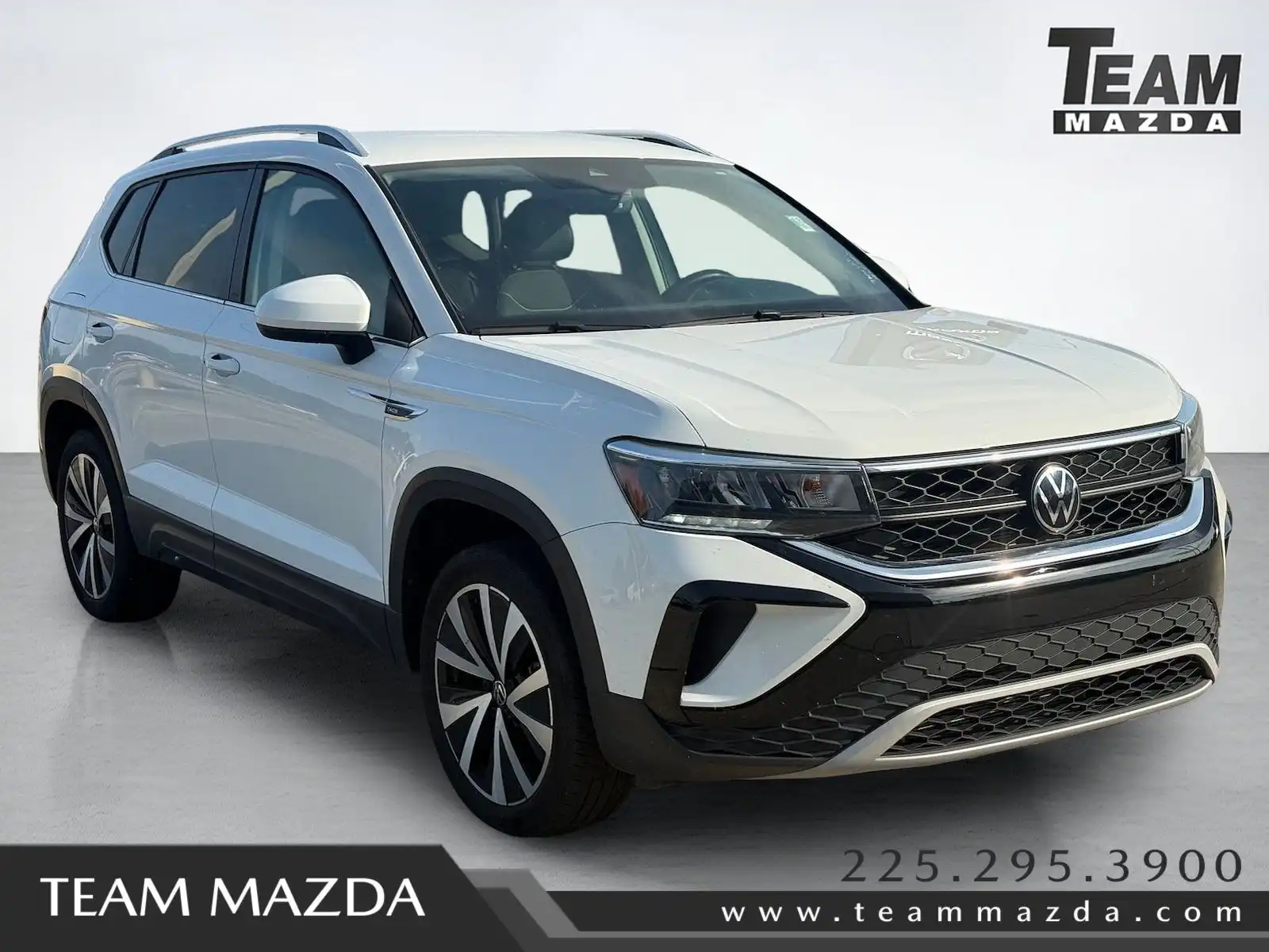 2024 Volkswagen Taos 1.5T SE's photo