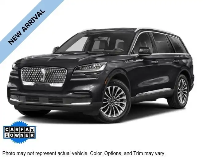 2023 Lincoln Aviator Livery AWD's photo