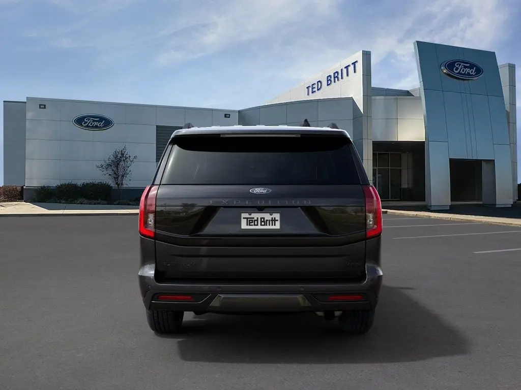 2027 Ford Expedition Platinum MAX 4x4 photo 5