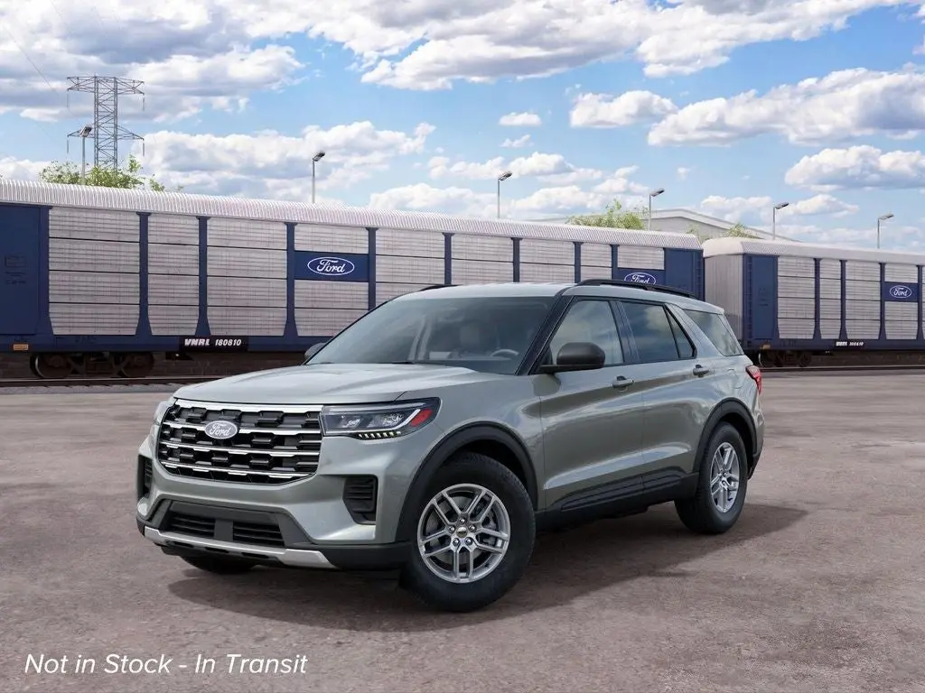 2027 Ford Explorer Active 4WD 100A photo 3