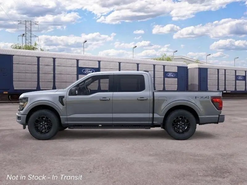 2026 Ford F-150 XLT 4WD SuperCrew 5-1/2' Box photo 4