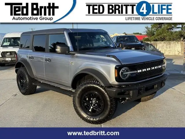 2023 Ford Bronco Wildtrak 4x4 photo 1