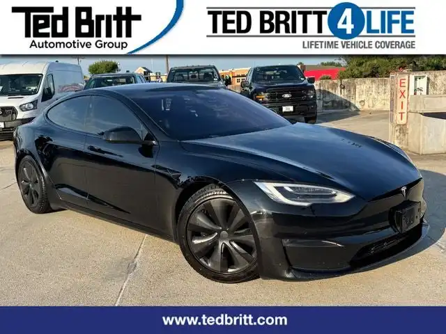 2022 Tesla Model S Base's photo