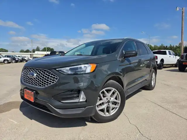 2023 Ford Edge SEL AWD's photo