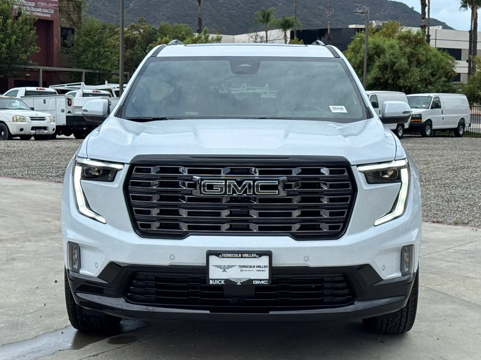 2026 GMC Acadia Denali Ultimate AWD photo 5