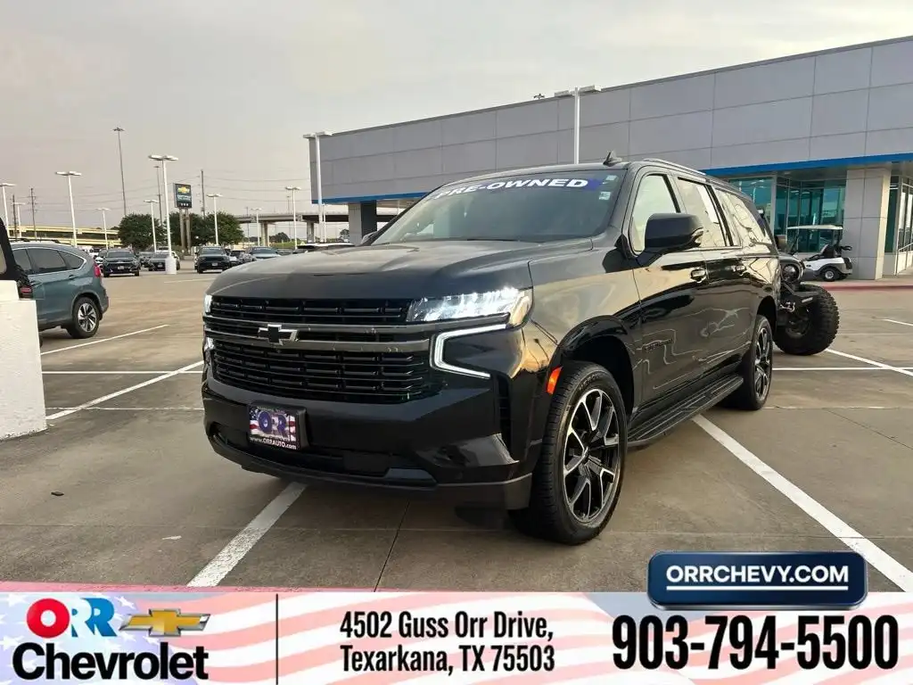 2021 Chevrolet Suburban 4WD 1500 RST's photo